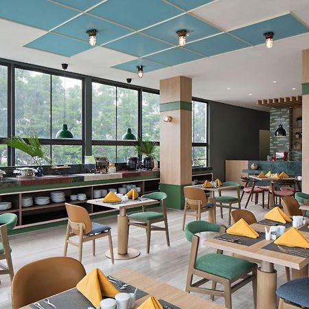 Maxonehotels At Kota Harapan Indah-Bekasi Eksteriør billede
