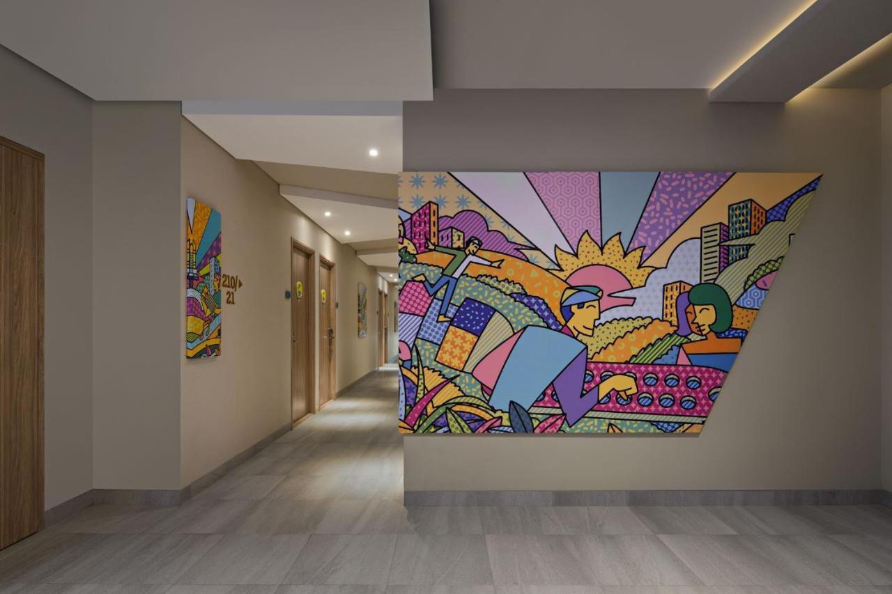 Maxonehotels At Kota Harapan Indah-Bekasi Eksteriør billede